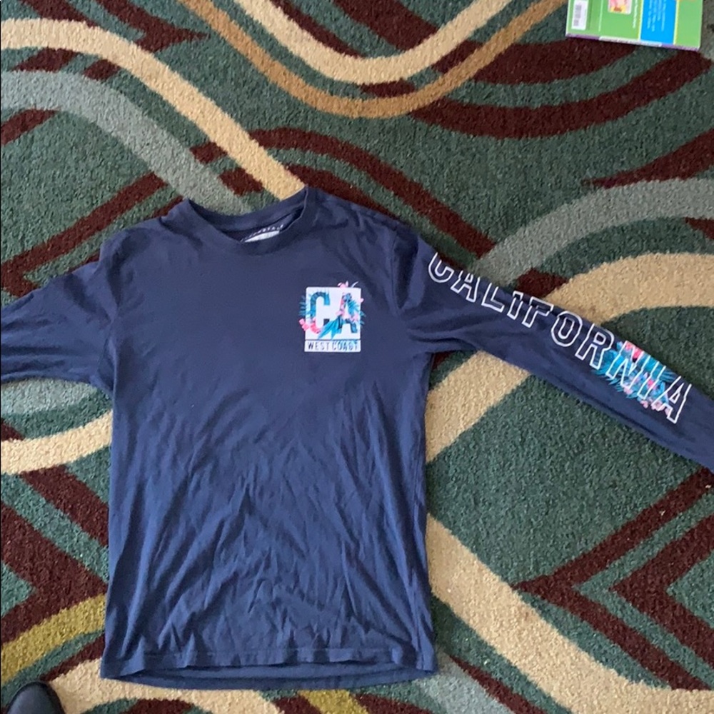 Hollister long sleeve graphic shirt•Small